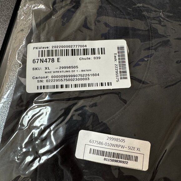 Nike Wrestling "Pins Equal Wins" Tee T-Shirt Graphic Athletic Black Men's XL NEW - Picture 7 of 7
